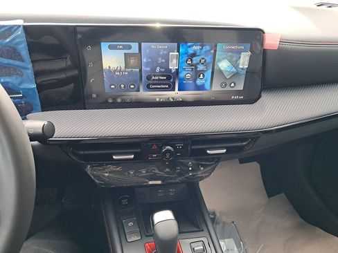New 2026 Nissan Kicks SR w/ SR Premium Package AWD/4WD image 19