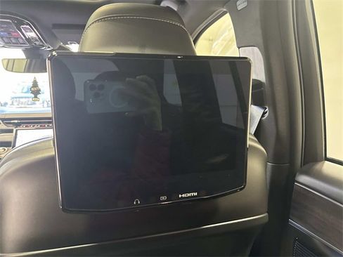 Used 2023 Jeep Grand Cherokee Overland image 24