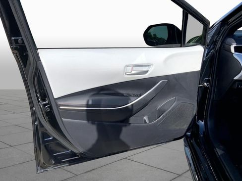 Used 2024 Toyota Corolla SE FWD image 21