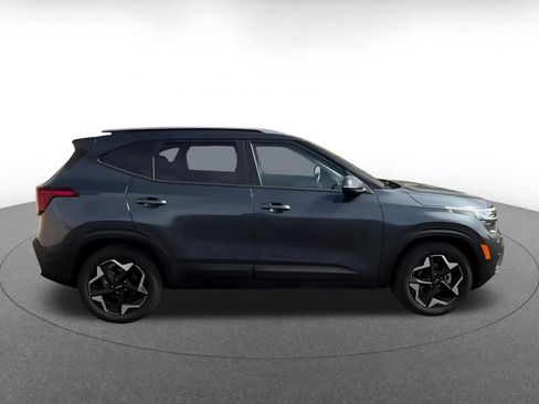 Used 2025 Kia Seltos S FWD image 16