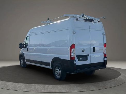 Used 2024 RAM ProMaster 2500 w/ Convenience Group image 4