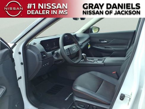 New 2026 Nissan Sentra SR w/ SR Premium Package image 24