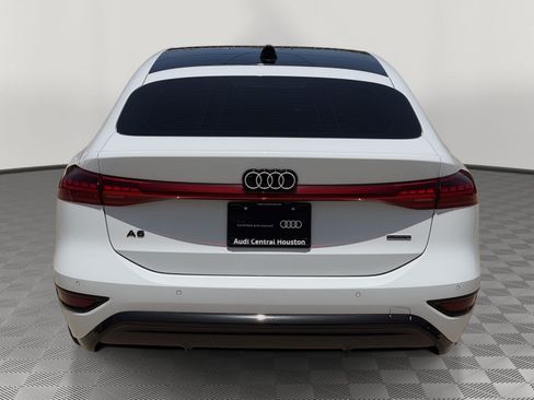 Certified 2025 Audi A6 e-tron Premium Plus w/ Premium Plus AWD/4WD image 10