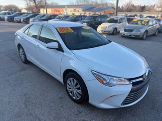Used 2015 Toyota Camry LE video 1