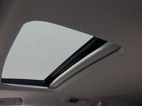 Certified 2023 Honda Odyssey EX-L image 13