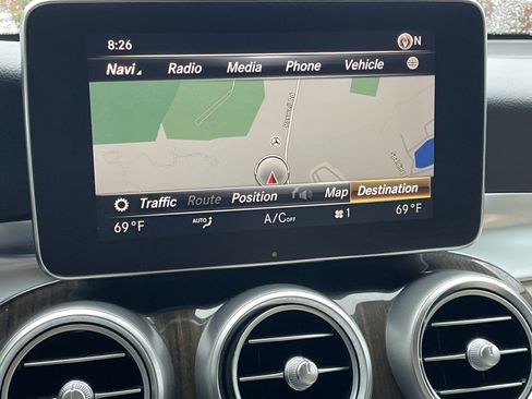 Used 2018 Mercedes-Benz GLC 300 image 32