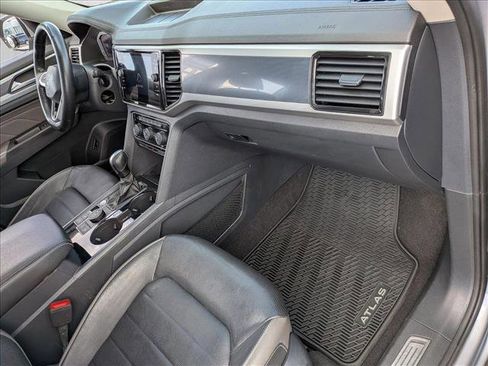Used 2023 Volkswagen Atlas SEL Premium AWD/4WD image 22