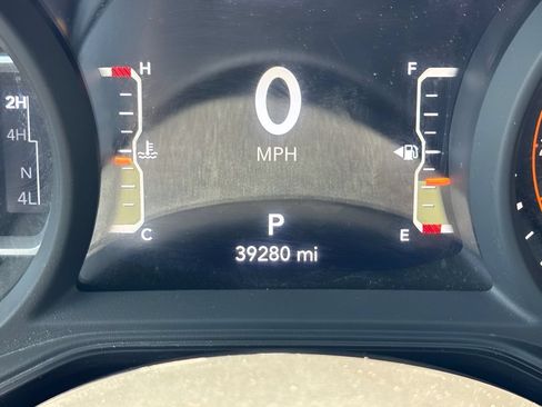 Used 2024 Jeep Wrangler Unlimited Sport AWD/4WD image 22