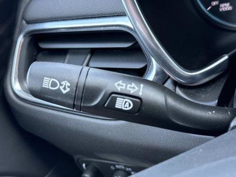 Used 2024 Chevrolet Equinox LT w/ LPO, Floor Liner Package AWD/4WD image 13
