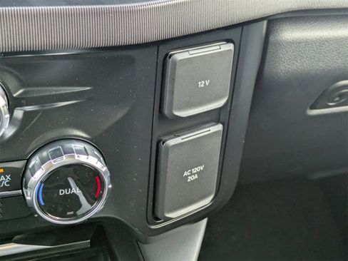 New 2026 Ford F250 Platinum w/ Tremor Off-Road Package image 26