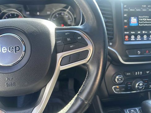 Used 2021 Jeep Cherokee Latitude Lux 80th Anniv w/ Quick Order Package 26U 80TH image 20