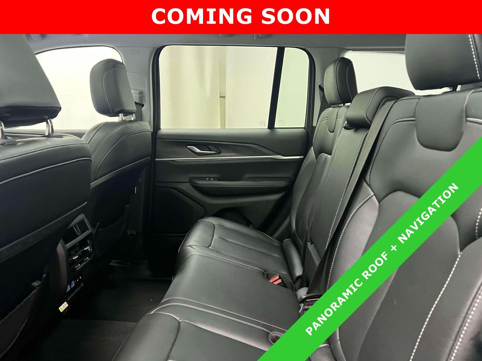 Used 2023 Jeep Grand Cherokee Limited AWD/4WD image 17