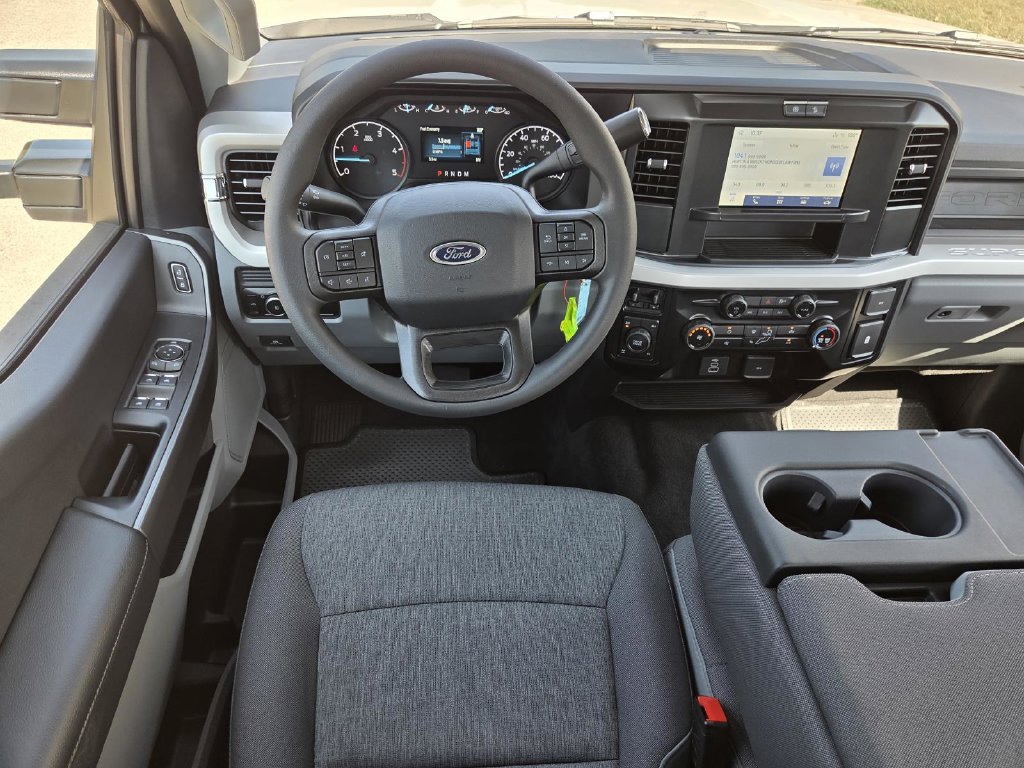 New 2026 Ford F250 XL w/ STX Appearance Package AWD/4WD image 9