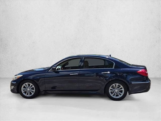 Used 2012 Hyundai Genesis 3.8 RWD image 8