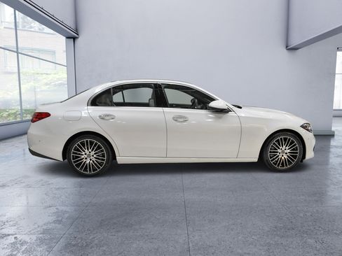 Used 2026 Mercedes-Benz C 300 4MATIC Sedan w/ Exclusive Trim Package image 7