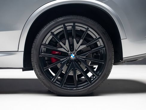 Used 2025 BMW X5 sDrive40i w/ M Sport Package RWD image 21