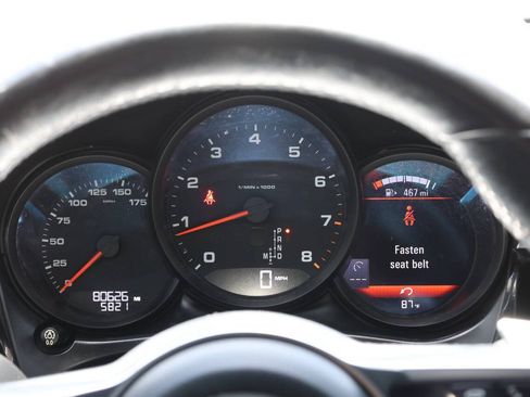 Used 2018 Porsche Macan AWD/4WD image 19