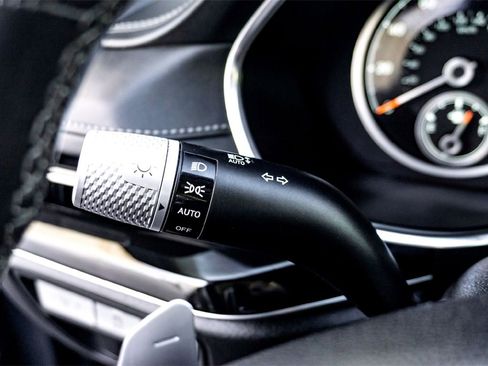 Used 2023 Genesis G80 2.5T image 19