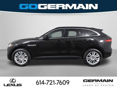 Used 2019 Jaguar F-PACE Prestige image 12