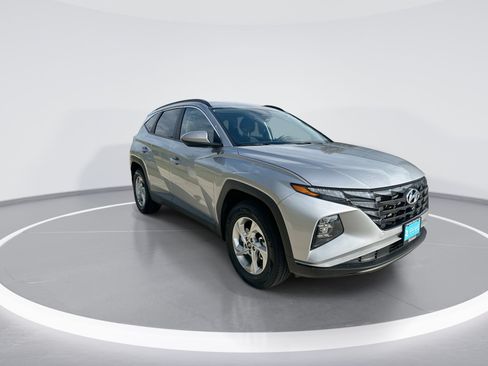 Used 2024 Hyundai Tucson SEL AWD/4WD image 2