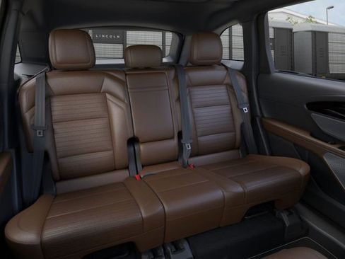 New 2026 Lincoln Nautilus Reserve image 11