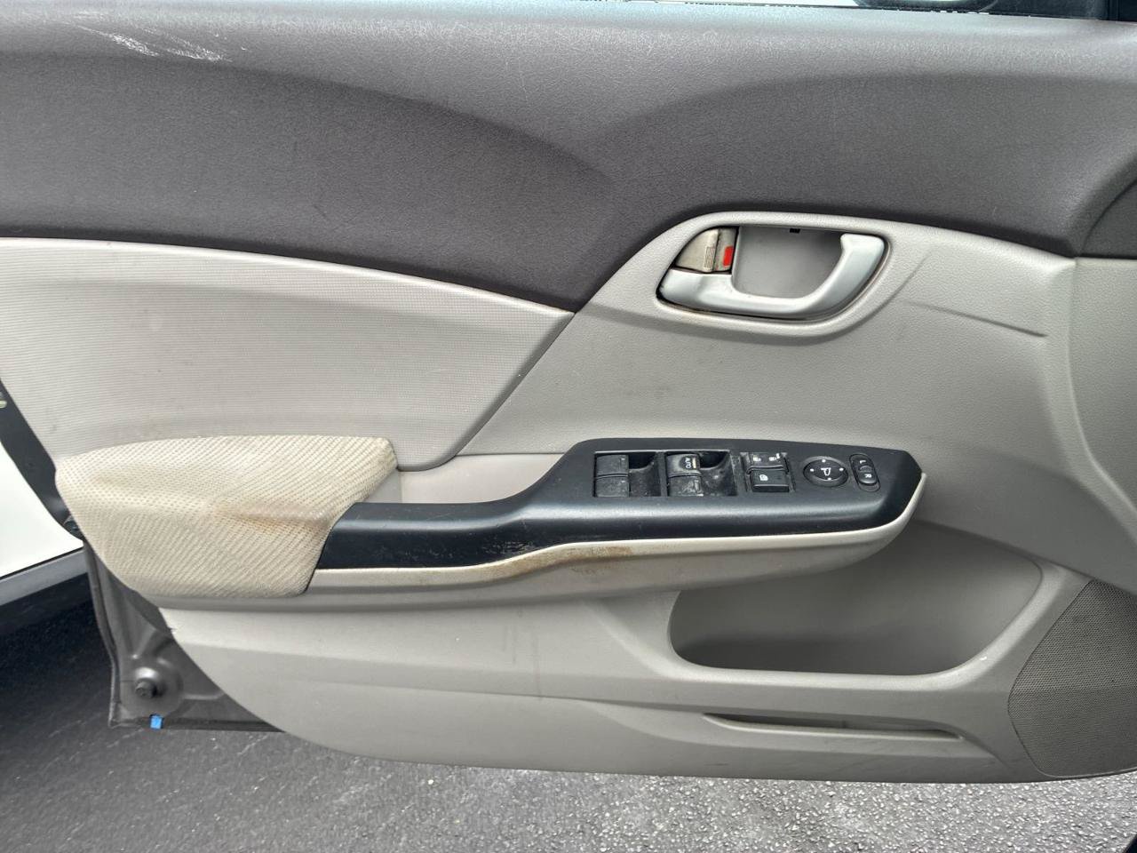 Used 2012 Honda Civic LX image 7