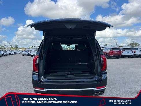 New 2026 GMC Yukon XL Denali w/ Denali Reserve Package AWD/4WD image 16