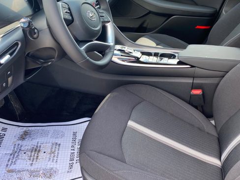 New 2023 Hyundai Sonata SEL w/ Convenience Package image 8