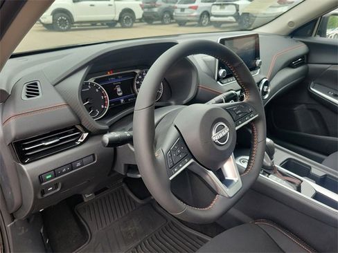 New 2025 Nissan Sentra SR w/ Midnight Edition image 6