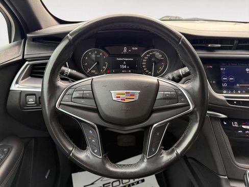 Used 2022 Cadillac XT5 Luxury AWD/4WD image 16