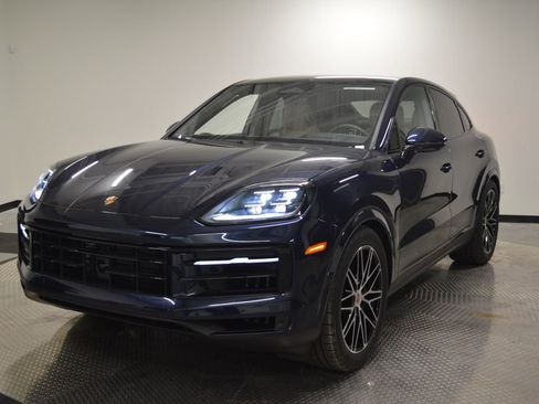 New 2026 Porsche Cayenne Coupe AWD/4WD image 1