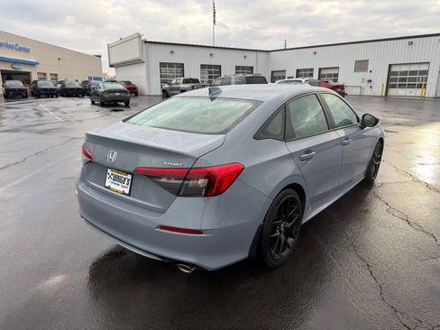 Used 2024 Honda Civic Sport image 6