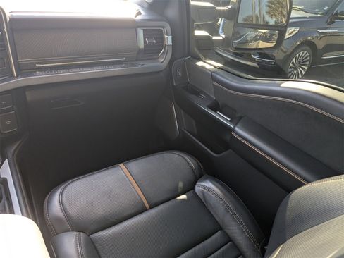 Used 2023 Ford F350 Platinum w/ FX4 Off-Road Package image 18
