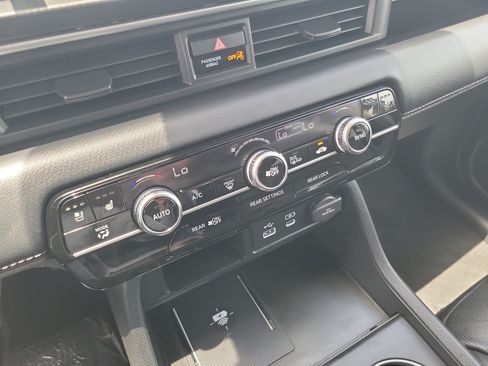 Used 2024 Honda Pilot Elite image 24