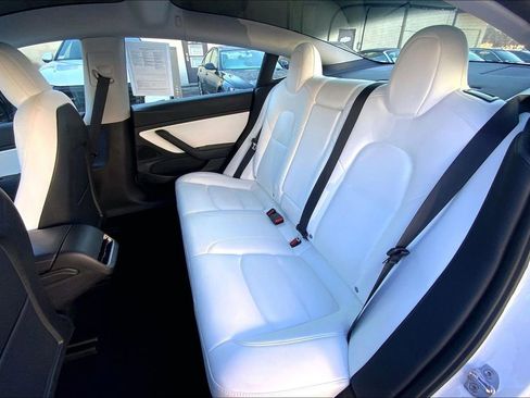 Used 2021 Tesla Model 3 Long Range image 21