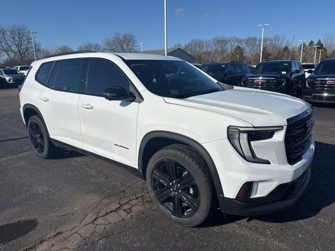 Used 2024 GMC Acadia Elevation w/ Black Edition image 5