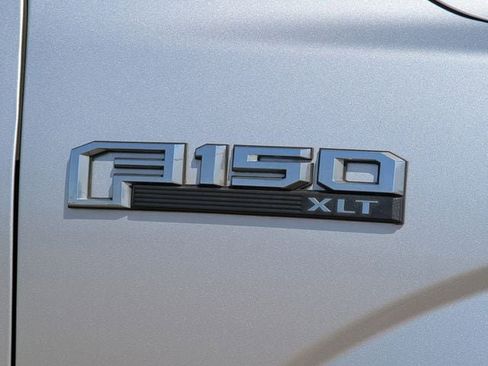 Used 2016 Ford F150 XLT w/ Equipment Group 302A Luxury image 10