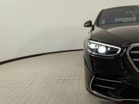 Used 2024 Mercedes-Benz S 580 4MATIC Sedan image 12