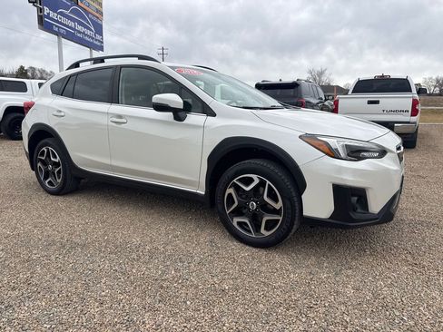 Used 2018 Subaru Crosstrek 2.0i Limited image 3