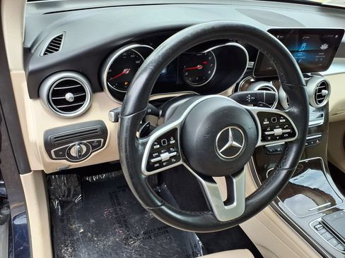 Used 2022 Mercedes-Benz GLC 300 4MATIC image 21
