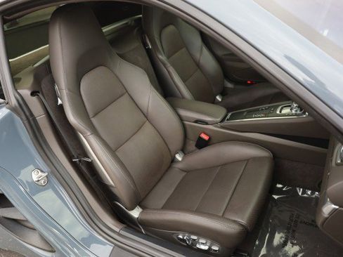 Used 2017 Porsche 718 Cayman S image 47