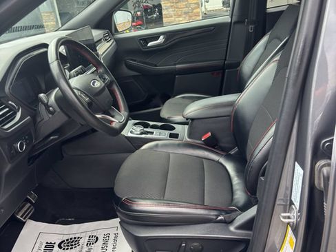 Used 2024 Ford Escape ST-Line w/ Tech Pack #1 AWD/4WD image 10