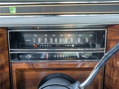 Used 1988 Cadillac Brougham image 40