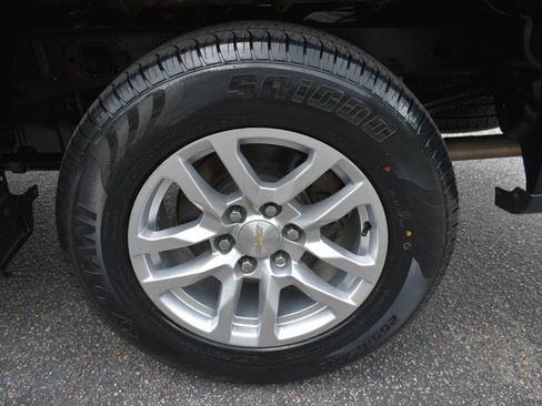 Used 2019 Chevrolet Silverado 1500 LT w/ All-Star Edition AWD/4WD image 45