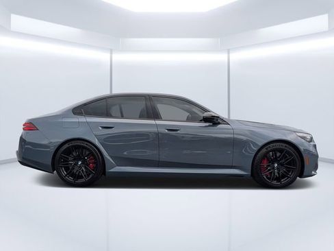 Used 2026 BMW M5 Base w/ Executive Package image 2