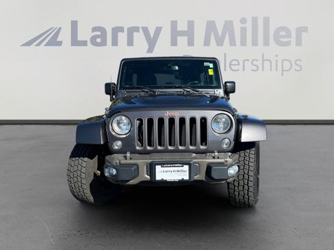 Used 2016 Jeep Wrangler 75th Anniversary image 8