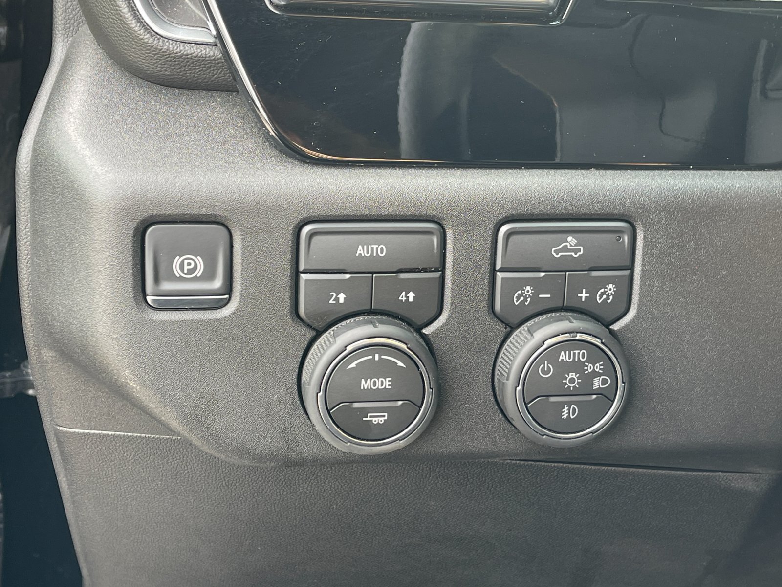 Used 2026 Chevrolet Silverado 1500 RST AWD/4WD image 30