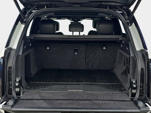 Used 2023 Land Rover Range Rover SE image 12