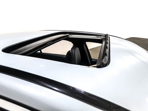 Certified 2022 Mercedes-Benz C 300 Sedan image 24