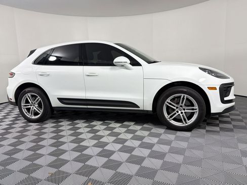 Certified 2023 Porsche Macan AWD/4WD image 11